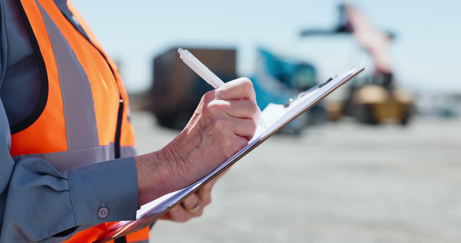 commercial-property-claim-construction-worker-writing-clipboard-2.mp4