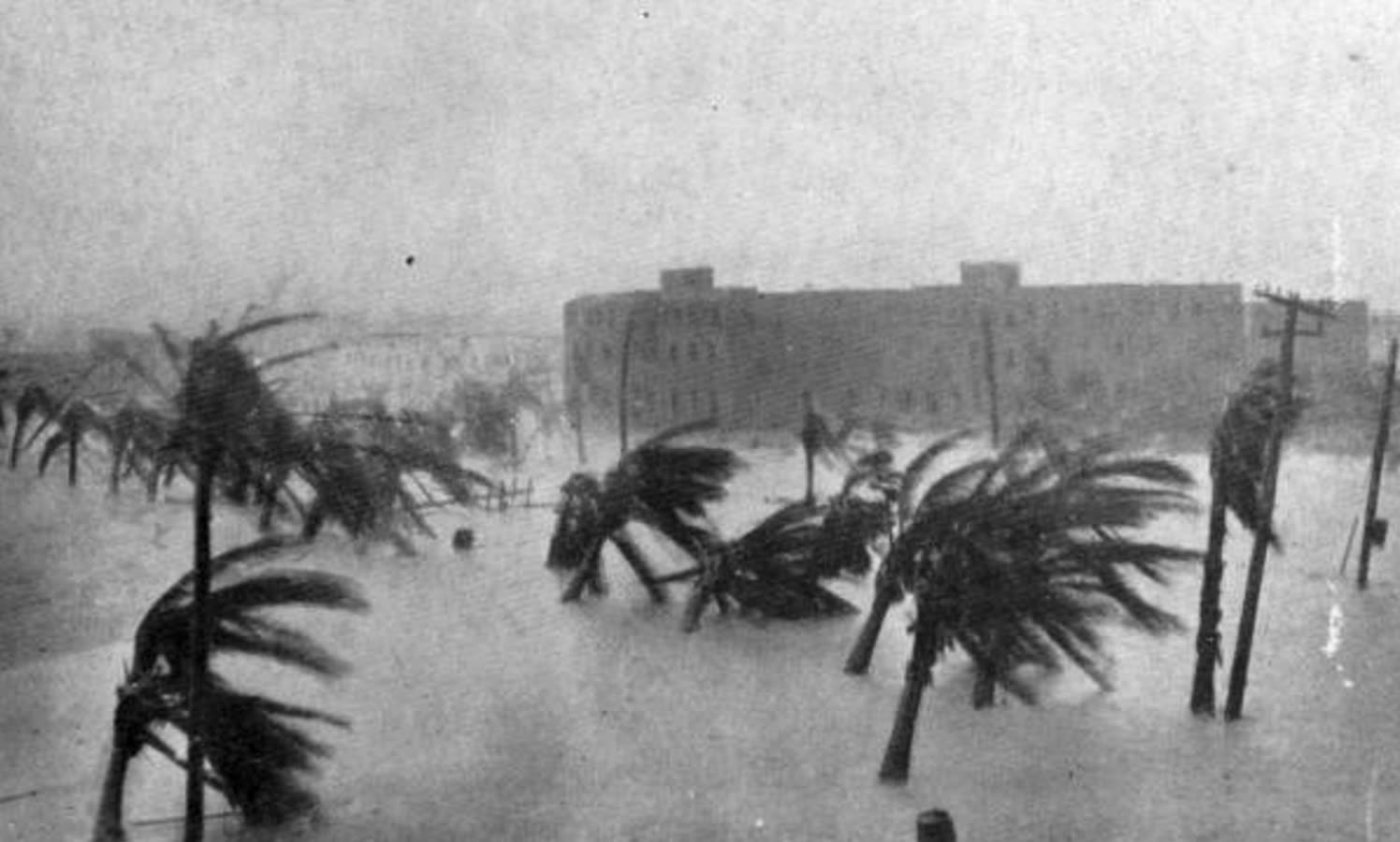 Storm-surge flooding on Miami Beach, Biscayne Bay surge reached 14-15 ft at Coconut Grove